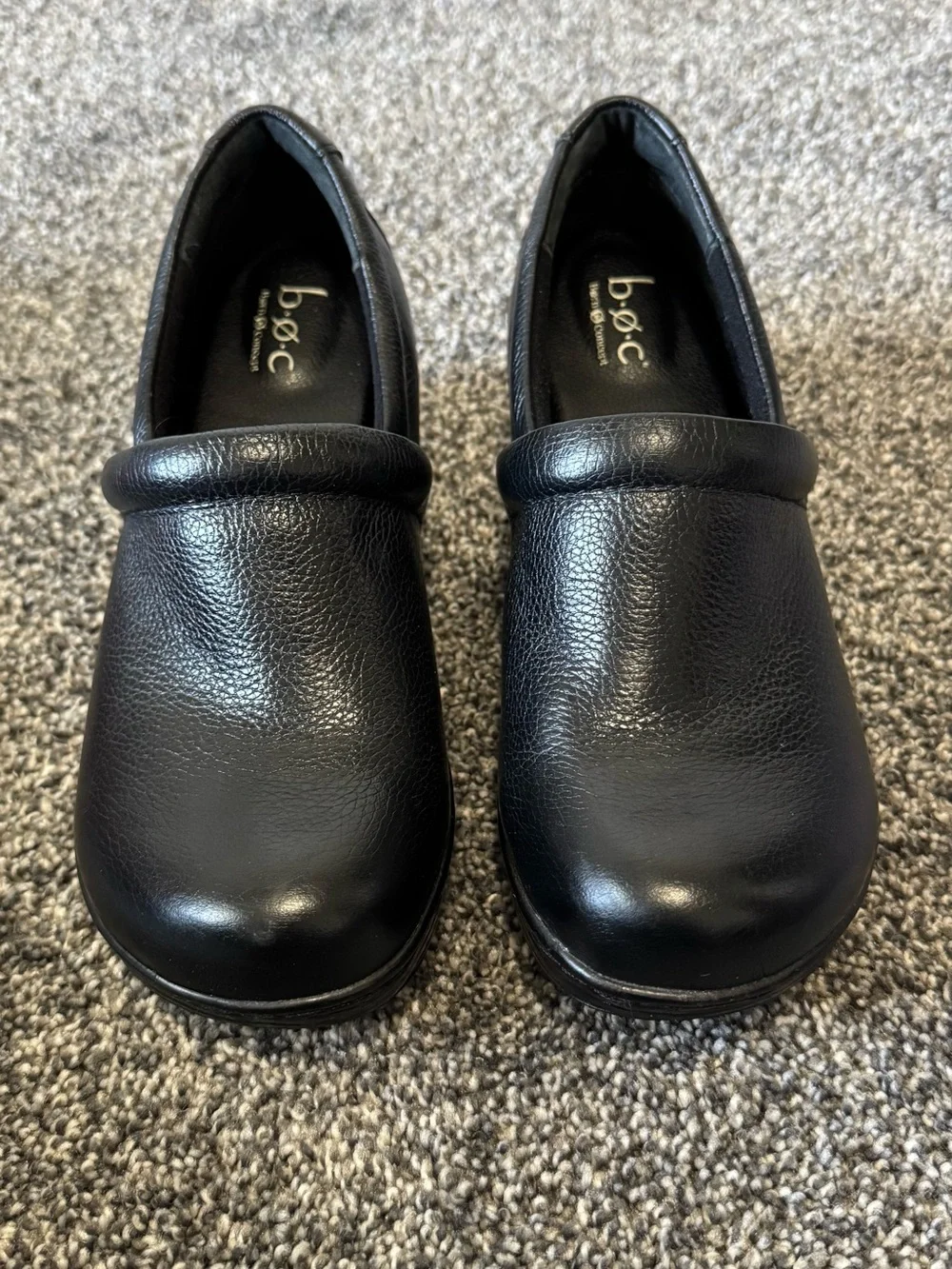 b.o.c. Women’s Nadiya Slip-On Black Leather Wedge Shoes Size 8.5